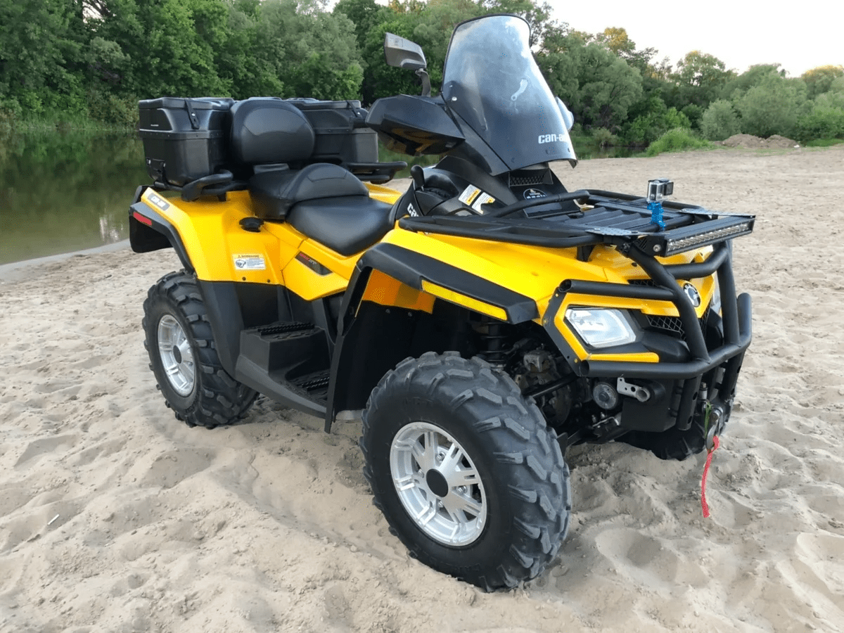 Outlander max. BRP Max XT 800 квадроцикл. БРП Аутлендер 800. Outlander Max 800. БРП Аутлендер 800 g1.